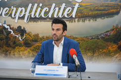 Udo Landbauer kritisiert die schlechte Testinfrastruktur in Niederösterreich